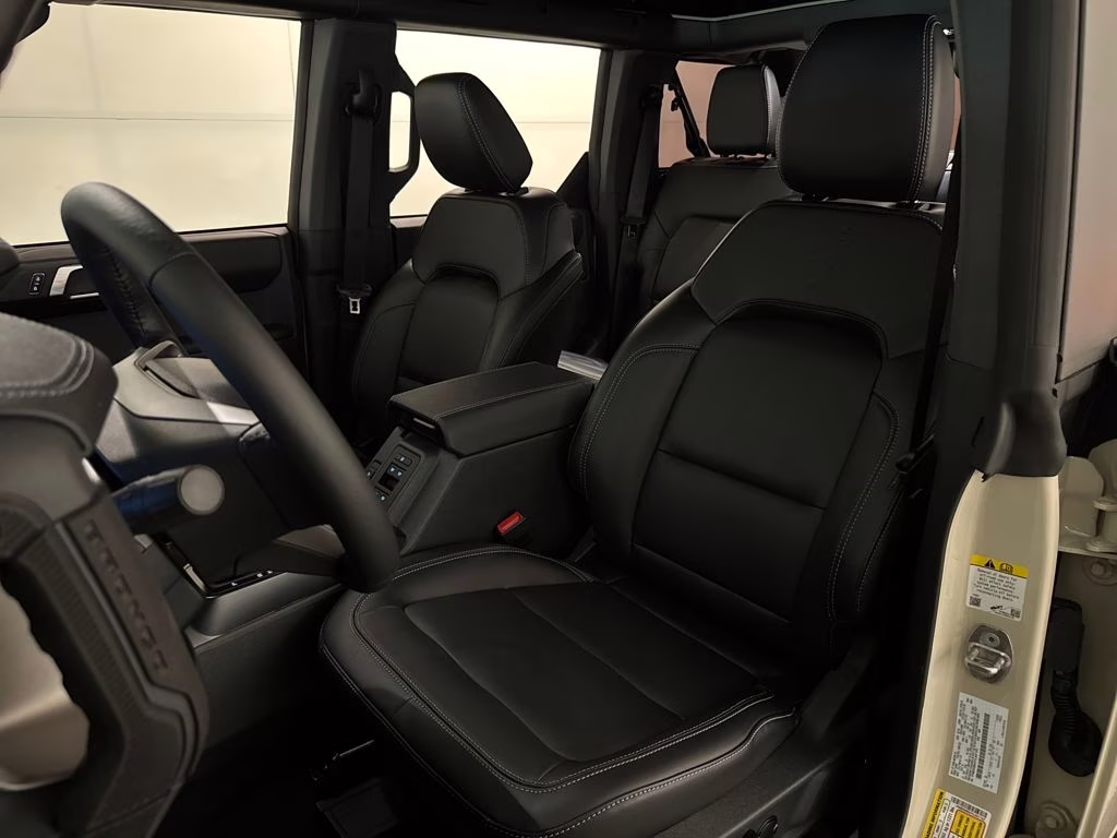 2026 Desert Sand Ford Bronco Outer Banks 4X4 SUV