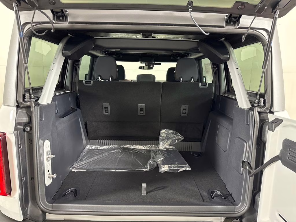 2026 Avalanche Gray Ford Bronco Big Bend 4X4 SUV