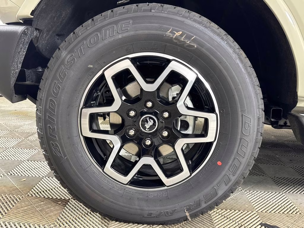 2026 Desert Sand Ford Bronco Outer Banks 4X4 SUV
