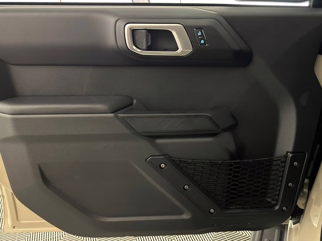 2026 Desert Sand Ford Bronco Outer Banks 4X4 SUV