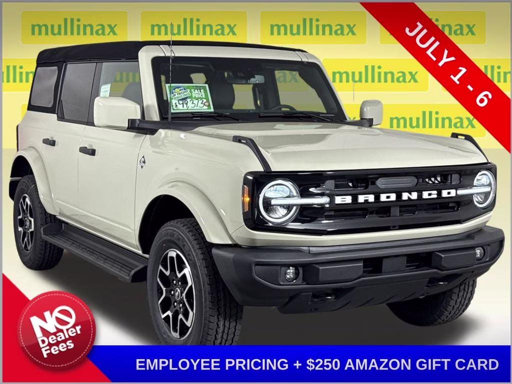 2026 Desert Sand Ford Bronco Outer Banks 4X4 SUV