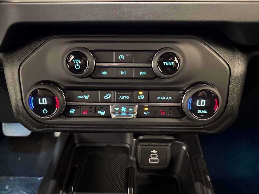 2026 Desert Sand Ford Bronco Outer Banks 4X4 SUV