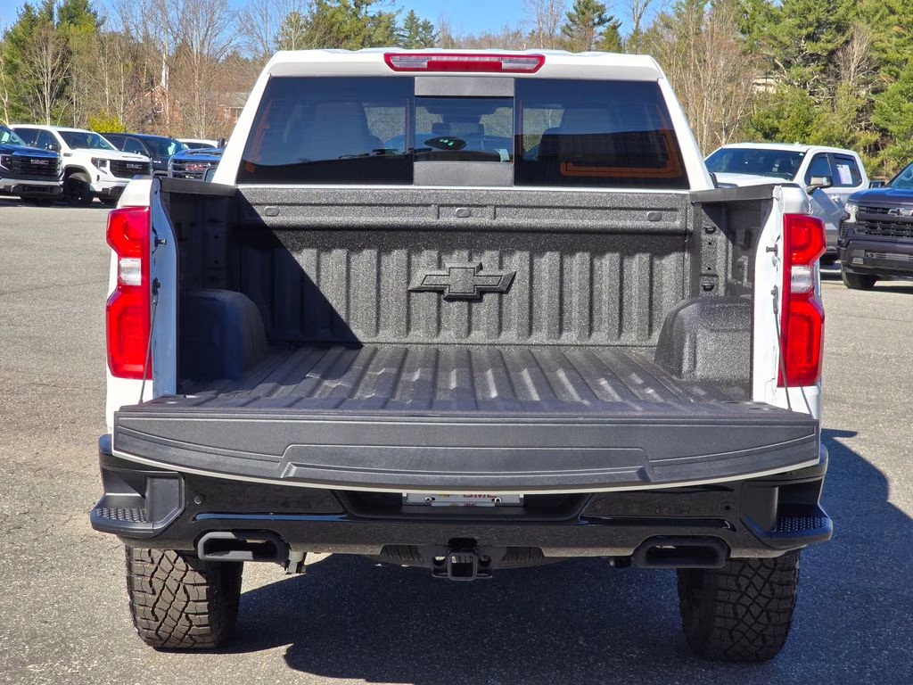 2026 Summit White Chevrolet Silverado 1500 LT Trail Boss 4X4 Truck