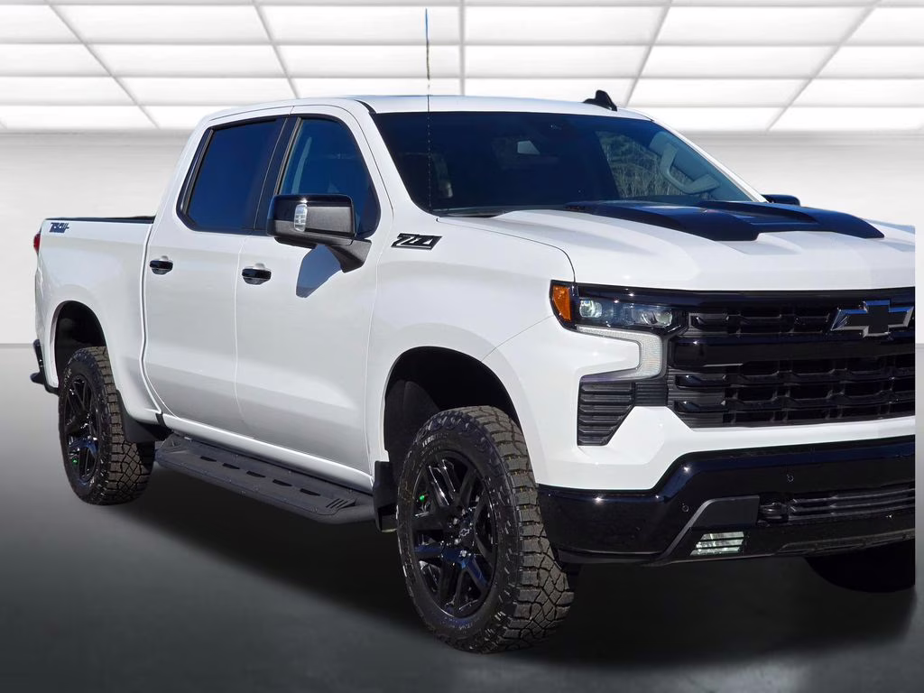 2026 Summit White Chevrolet Silverado 1500 LT Trail Boss 4X4 Truck
