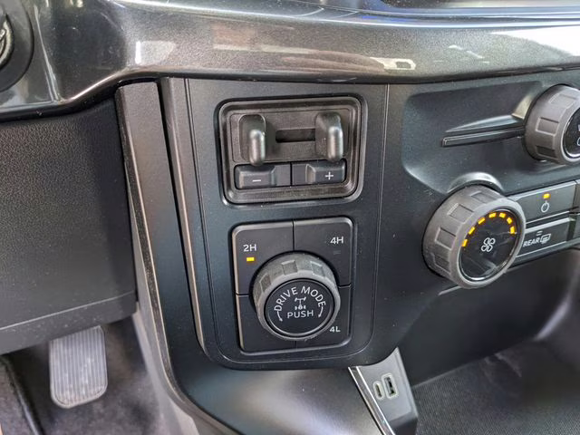 2026 Oxford White Ford F-150 STX 4X4 Truck