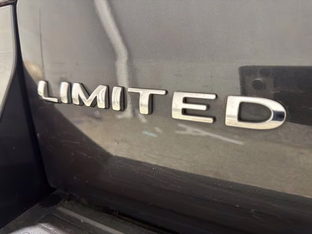2022 Dark Matter Metallic Ford Expedition Limited 4X4 SUV