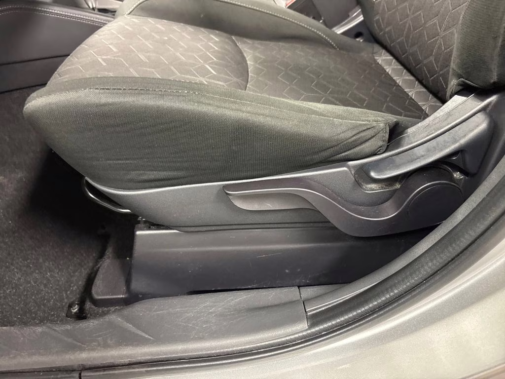 2023 Alloy Silver Metallic Mitsubishi Outlander Sport 2.0 ES AWD SUV