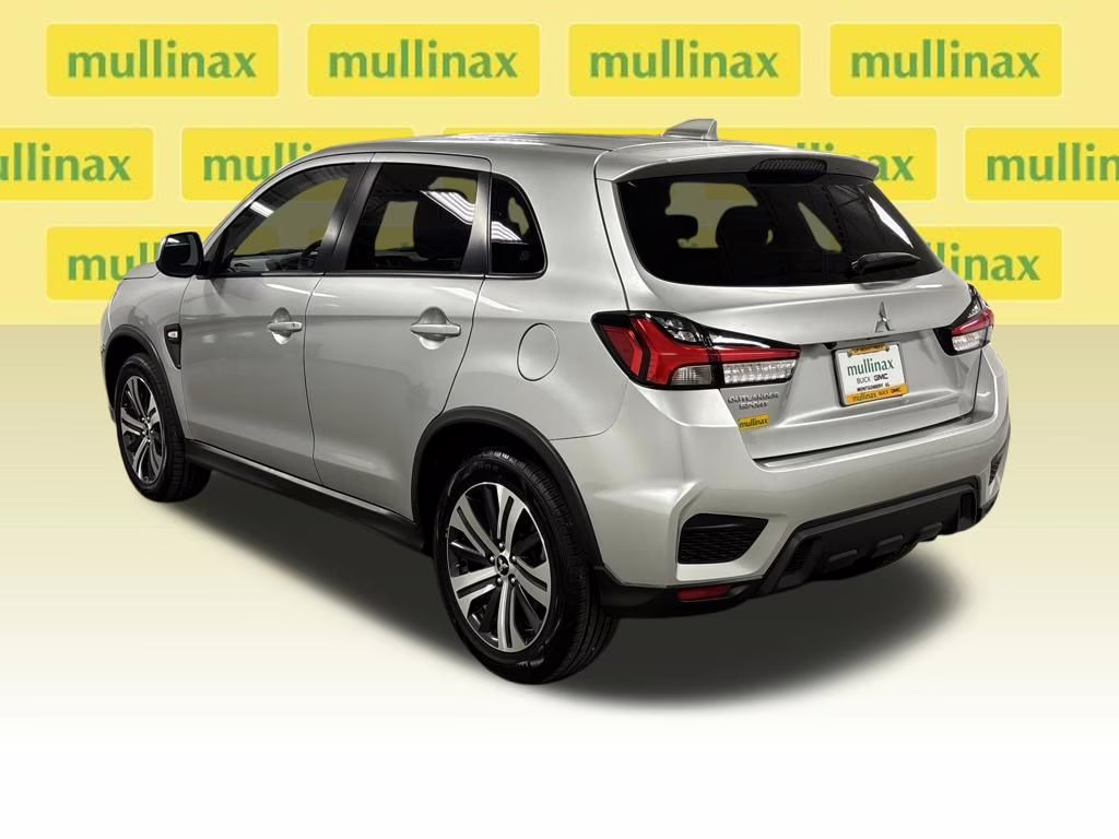 2023 Alloy Silver Metallic Mitsubishi Outlander Sport 2.0 ES AWD SUV