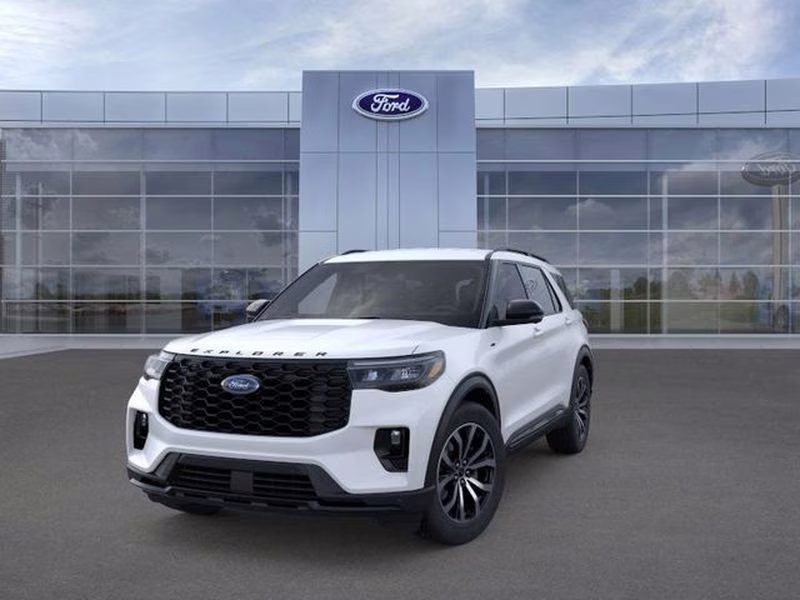 2026 Star White Metallic Tri-Coat Ford Explorer ST-Line RWD SUV