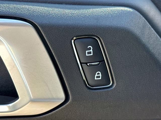 2026 Gray Ford Bronco Outer Banks 4X4 SUV