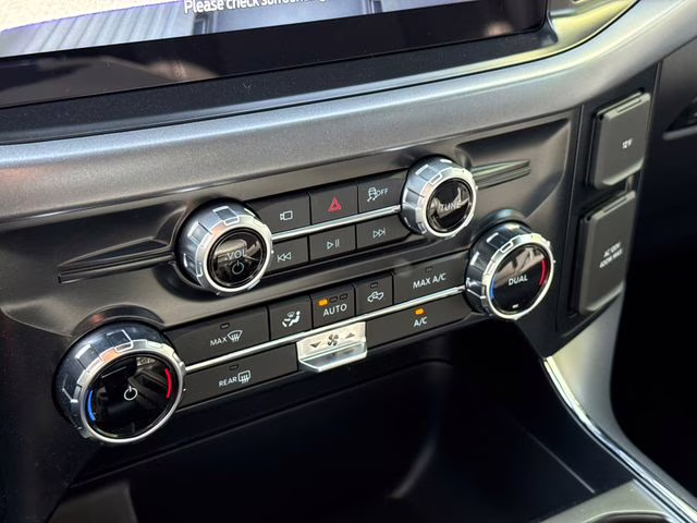 2026 Oxford White Ford F-150 XLT 4X4 Truck