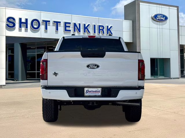 2026 Oxford White Ford F-150 XLT 4X4 Truck