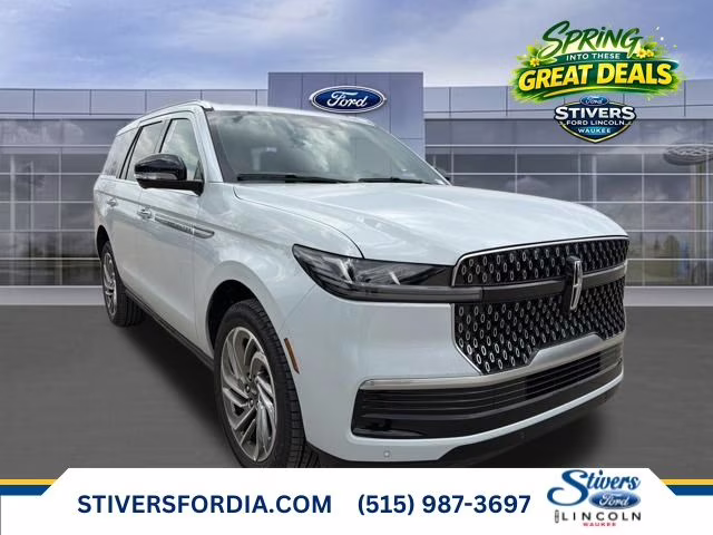 2026 Crystal White Metallic Clearcoat Lincoln Navigator Reserve 4X4 SUV