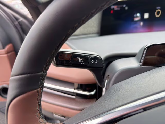 2026 Crystal White Metallic Clearcoat Lincoln Navigator Reserve 4X4 SUV