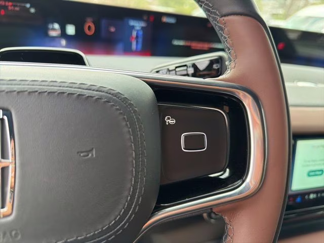 2026 Crystal White Metallic Clearcoat Lincoln Navigator Reserve 4X4 SUV