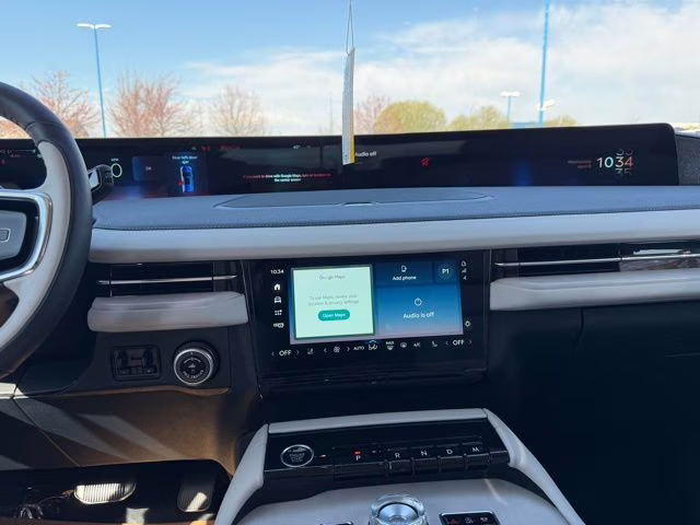 2026 Star White Metallic Tri-Coat Lincoln Navigator L Reserve 4X4 SUV