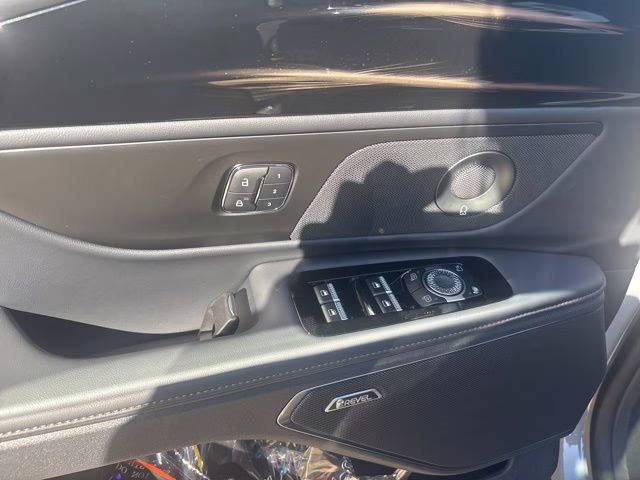 2026 Gray Matter Metallic Clearcoat Lincoln Nautilus Reserve AWD SUV