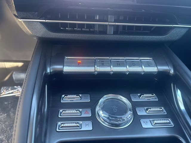 2026 Gray Matter Metallic Clearcoat Lincoln Nautilus Reserve AWD SUV