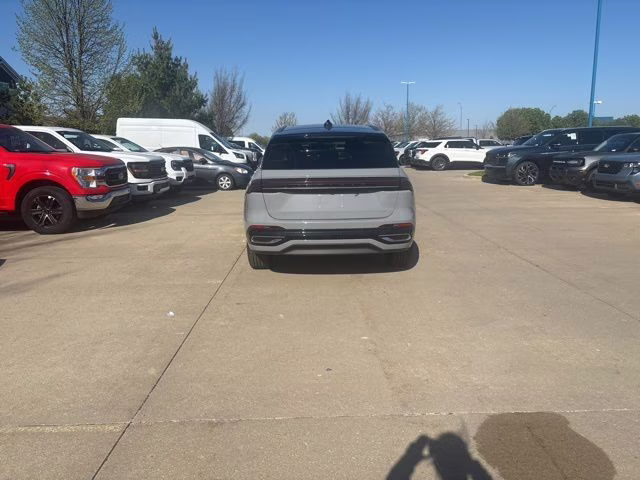 2026 Gray Matter Metallic Clearcoat Lincoln Nautilus Reserve AWD SUV