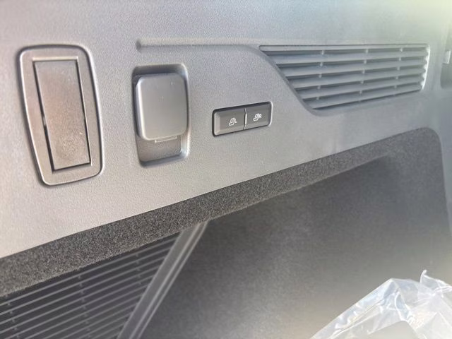 2026 Gray Matter Metallic Clearcoat Lincoln Nautilus Reserve AWD SUV