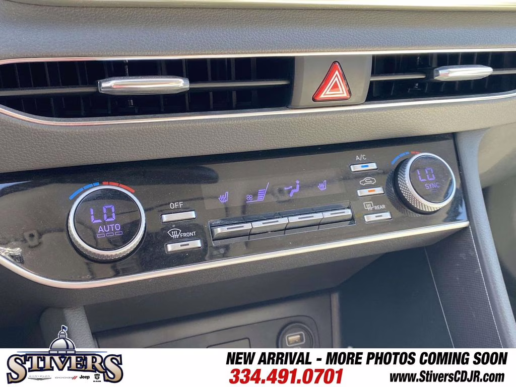 2023 Carbon Blue Hyundai Sonata SEL FWD Sedan