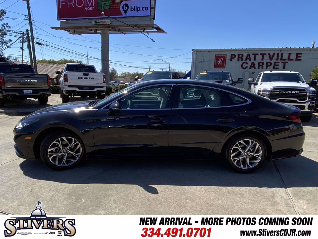 2023 Carbon Blue Hyundai Sonata SEL FWD Sedan