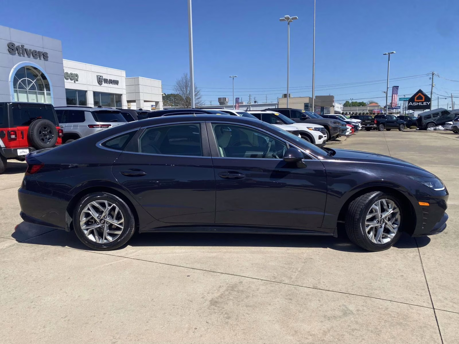 2023 Carbon Blue Hyundai Sonata SEL FWD Sedan