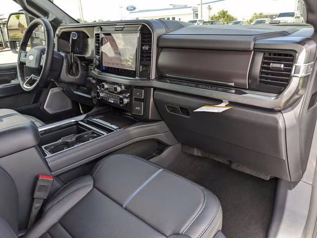 2026 Avalanche Ford Super Duty F-250 SRW Platinum 4X4 Truck