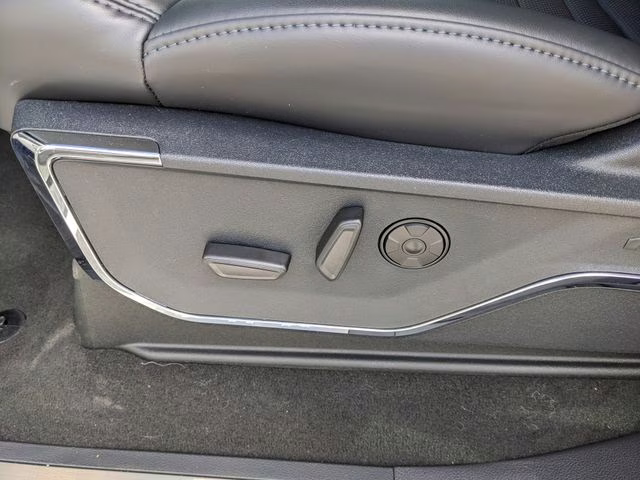 2026 Avalanche Ford Super Duty F-250 SRW Platinum 4X4 Truck