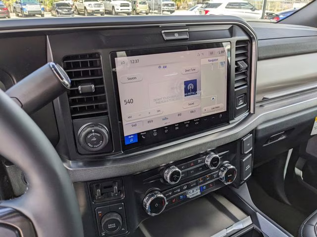 2026 Avalanche Ford Super Duty F-250 SRW Platinum 4X4 Truck