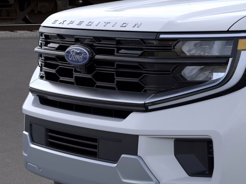 2026 Space Silver Metallic Ford Expedition Platinum 4X4 SUV