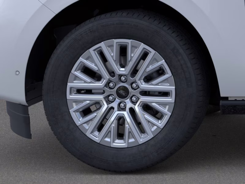2026 Space Silver Metallic Ford Expedition Platinum 4X4 SUV