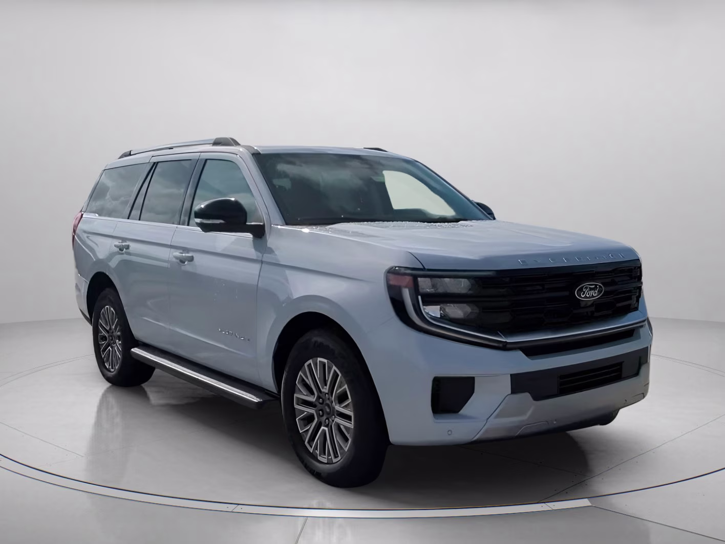 2026 Space Silver Metallic Ford Expedition Platinum 4X4 SUV