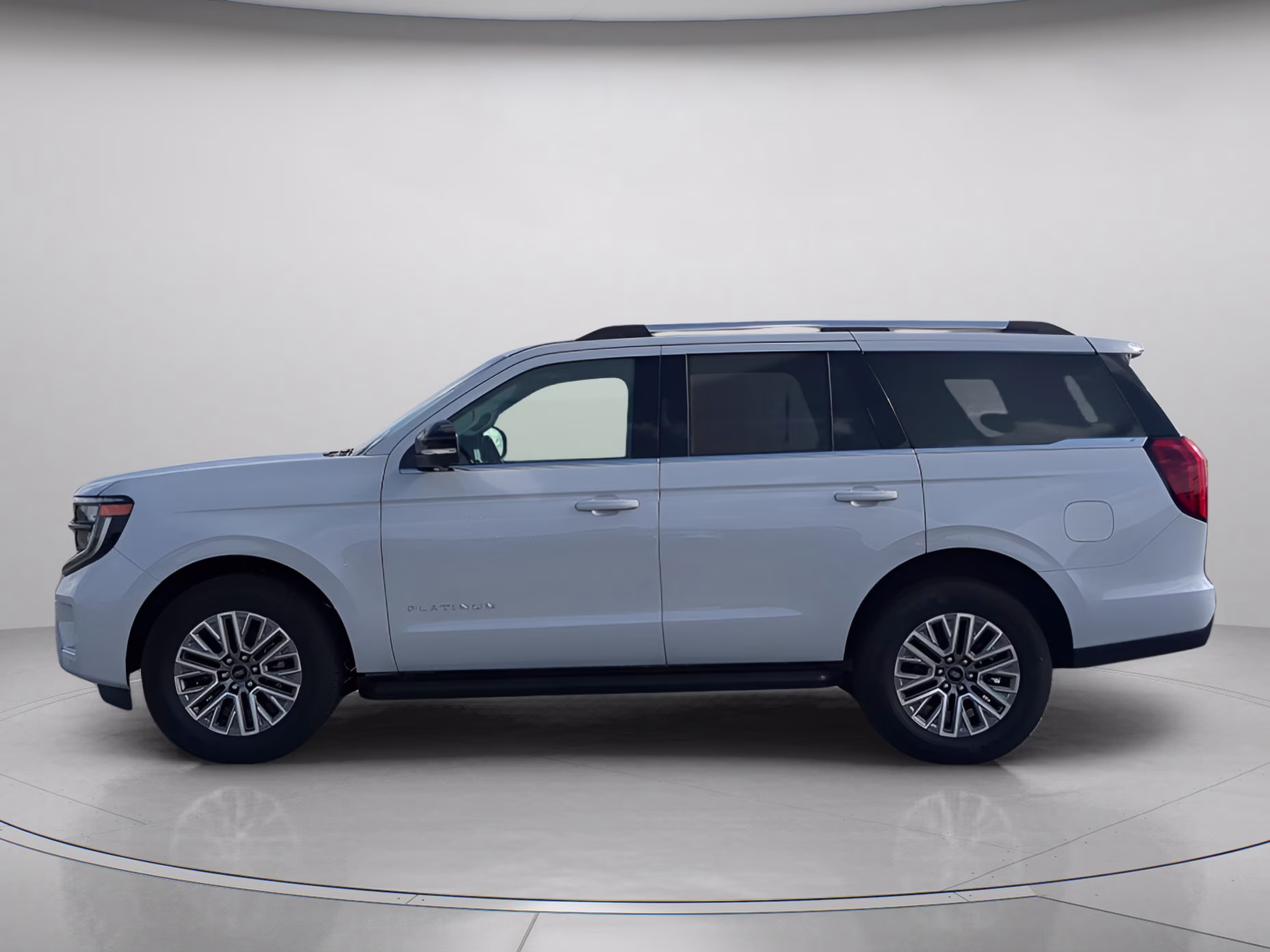 2026 Space Silver Metallic Ford Expedition Platinum 4X4 SUV
