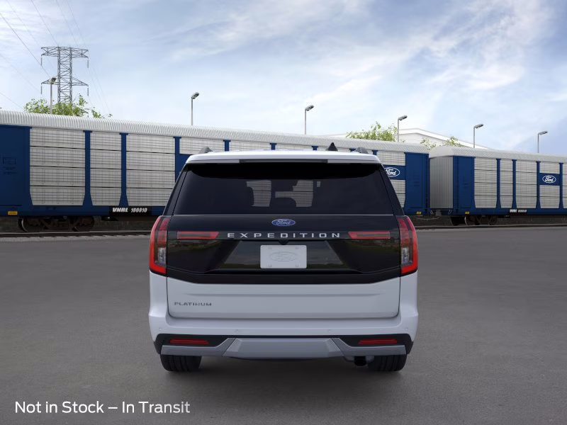 2026 Space Silver Metallic Ford Expedition Platinum 4X4 SUV