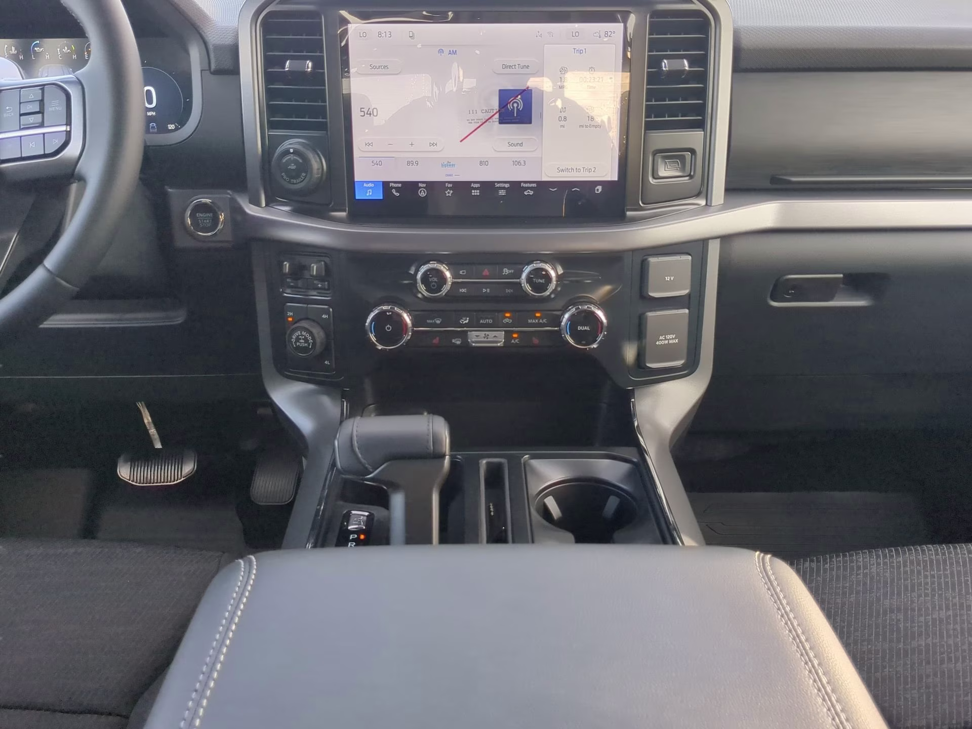 2026 Oxford White Ford F-150 XLT Crew Cab Pickup 4X4 Truck