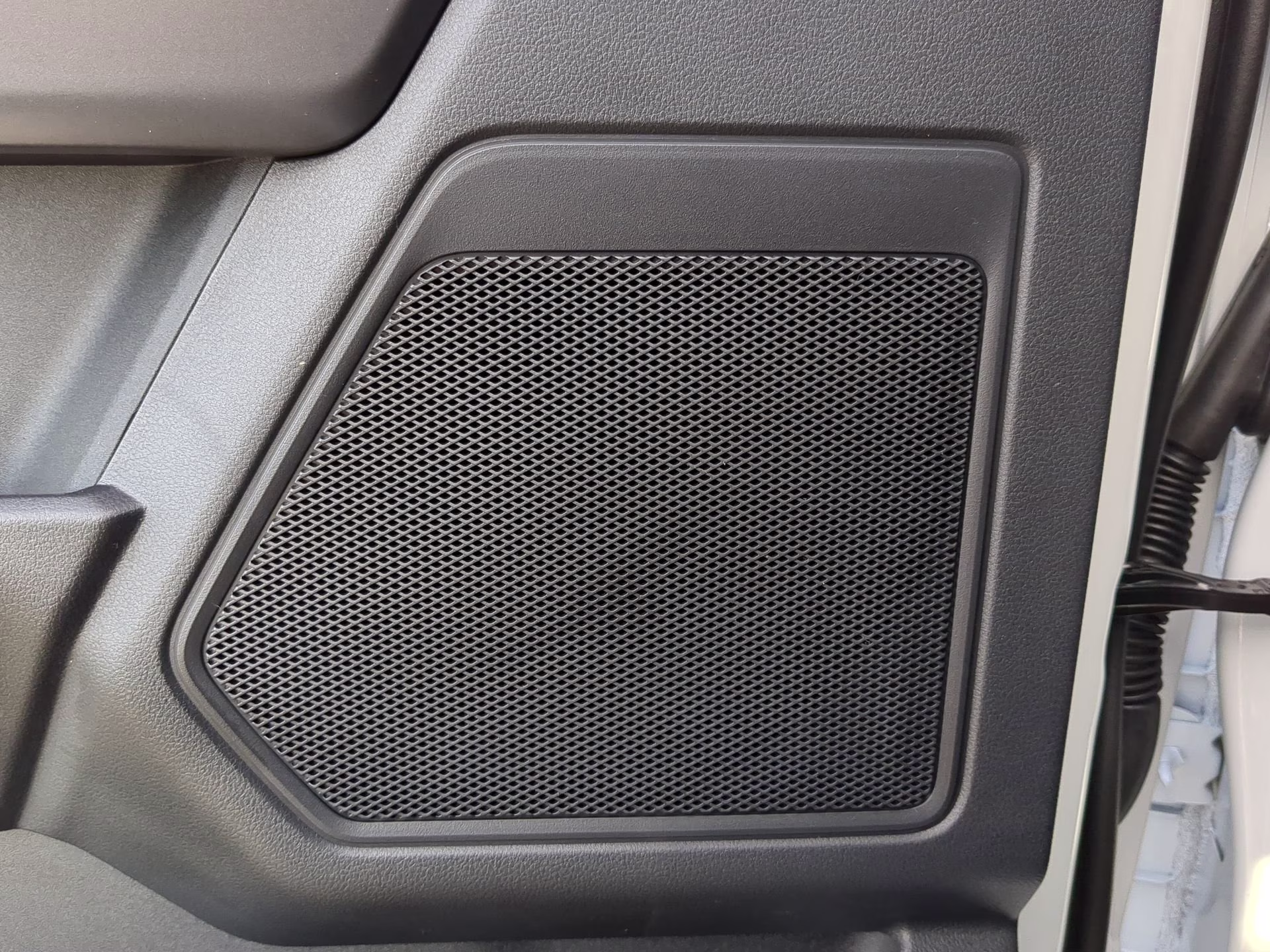 2026 Oxford White Ford F-150 XLT Crew Cab Pickup 4X4 Truck
