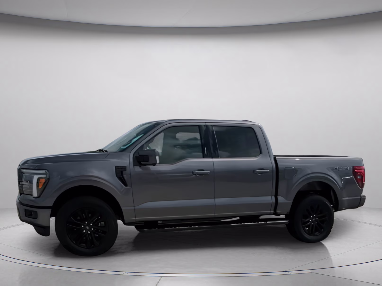 2026 Carbonized Gray Metallic Ford F-150 LARIAT Crew Cab Pickup 4X4 Truck