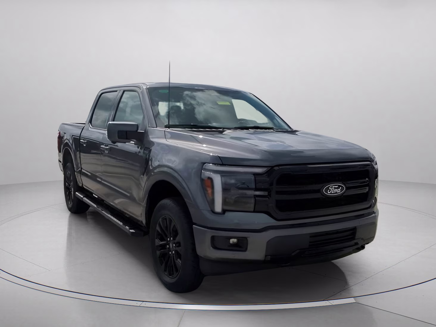 2026 Carbonized Gray Metallic Ford F-150 LARIAT Crew Cab Pickup 4X4 Truck