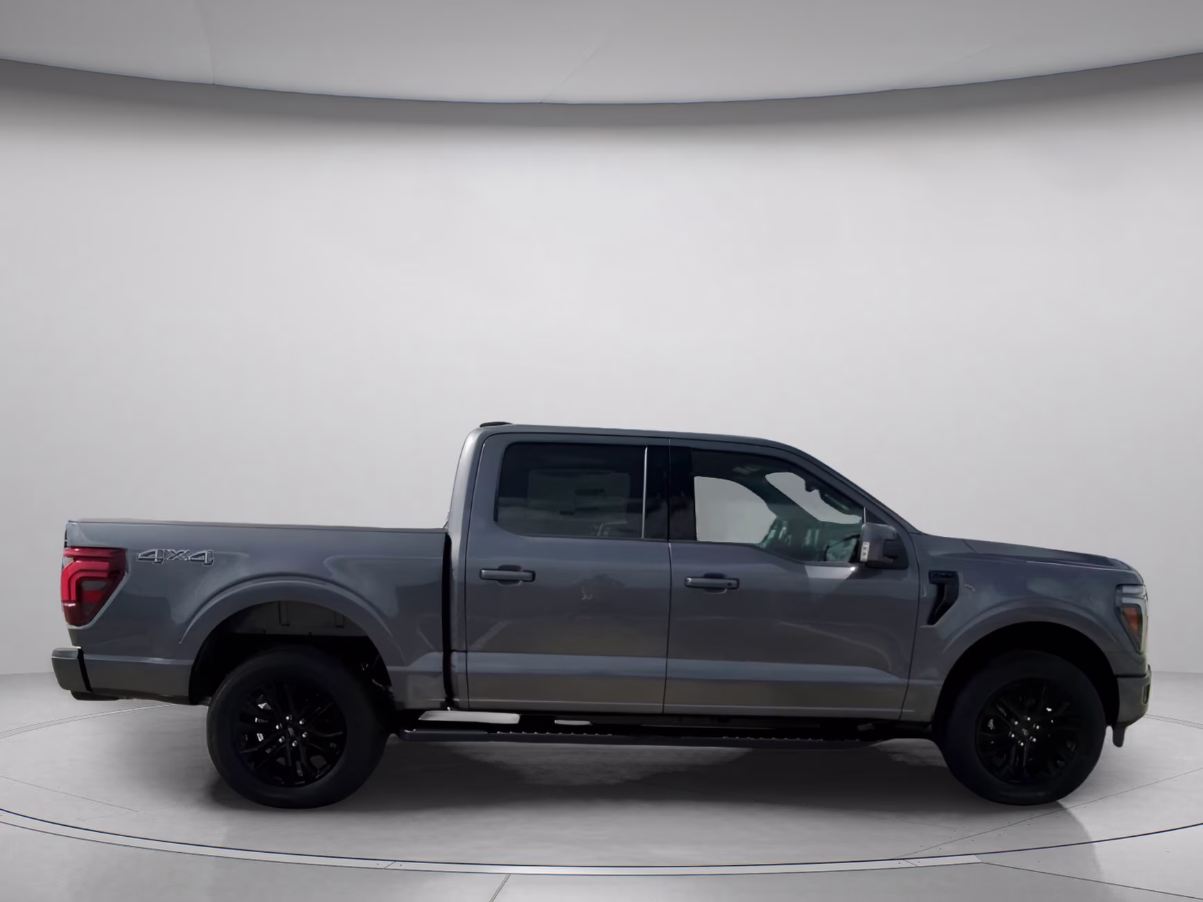 2026 Carbonized Gray Metallic Ford F-150 LARIAT Crew Cab Pickup 4X4 Truck