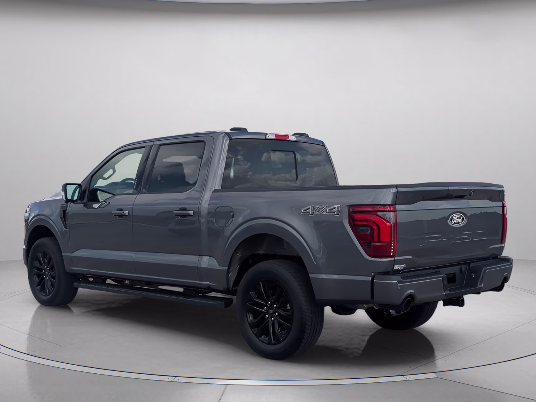 2026 Carbonized Gray Metallic Ford F-150 LARIAT Crew Cab Pickup 4X4 Truck
