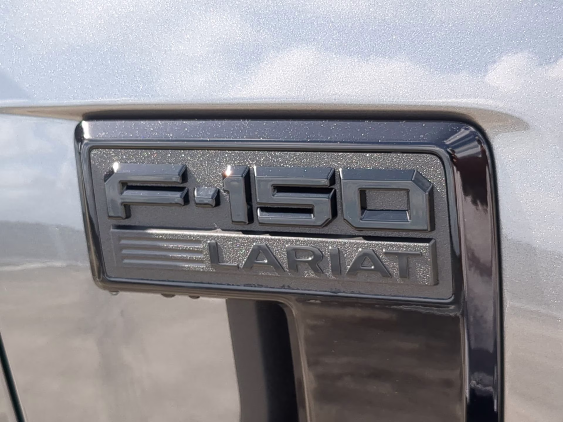 2026 Carbonized Gray Metallic Ford F-150 LARIAT Crew Cab Pickup 4X4 Truck