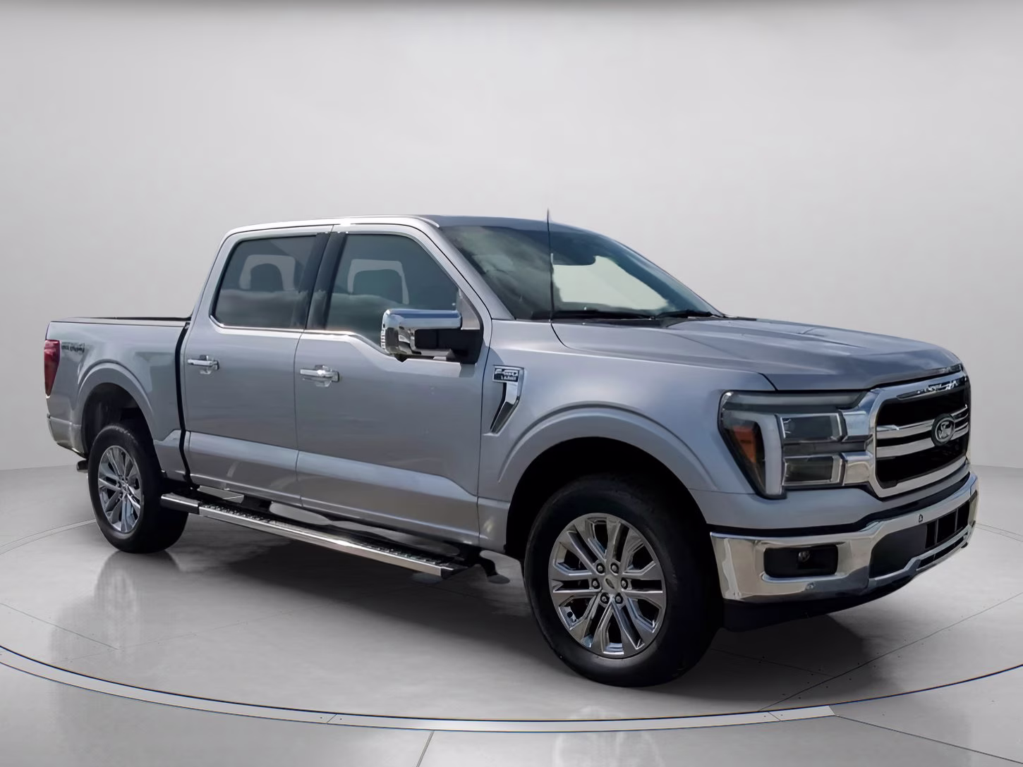 2026 Iconic Silver Metallic Ford F-150 LARIAT Crew Cab Pickup 4X4 Truck