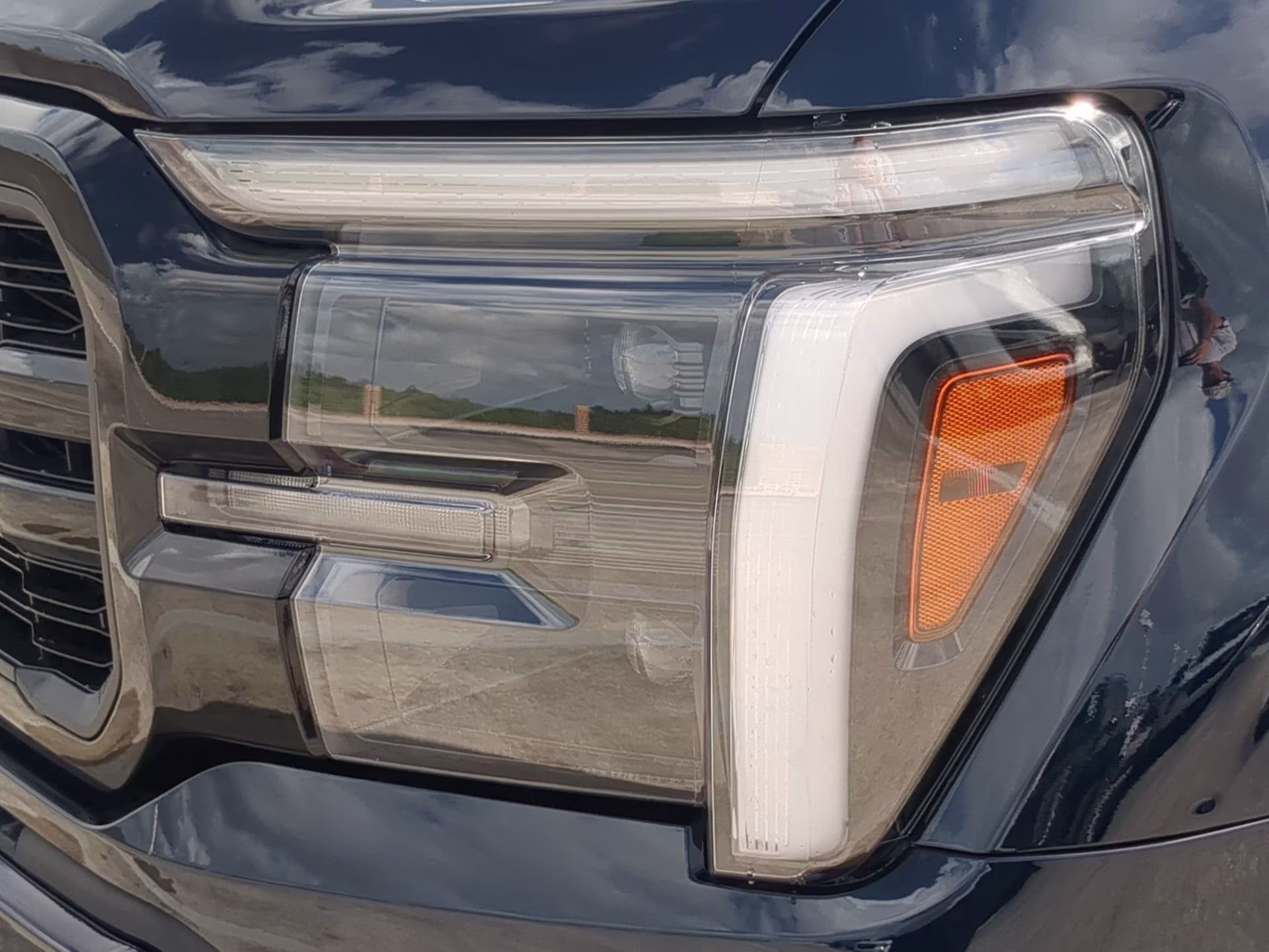 2026 Antimatter Blue Metallic Ford F-150 LARIAT Crew Cab Pickup 4X4 Truck