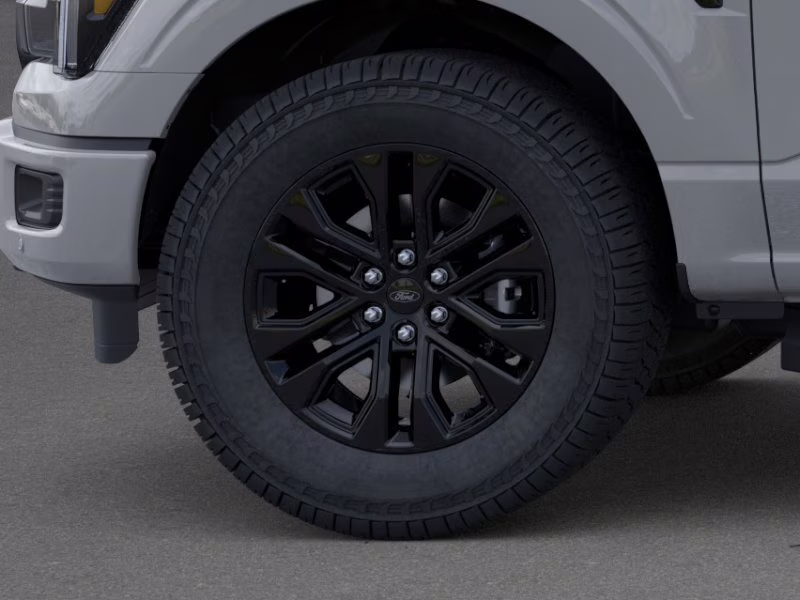 2026 Avalanche Ford F-150 LARIAT Crew Cab Pickup 4X4 Truck