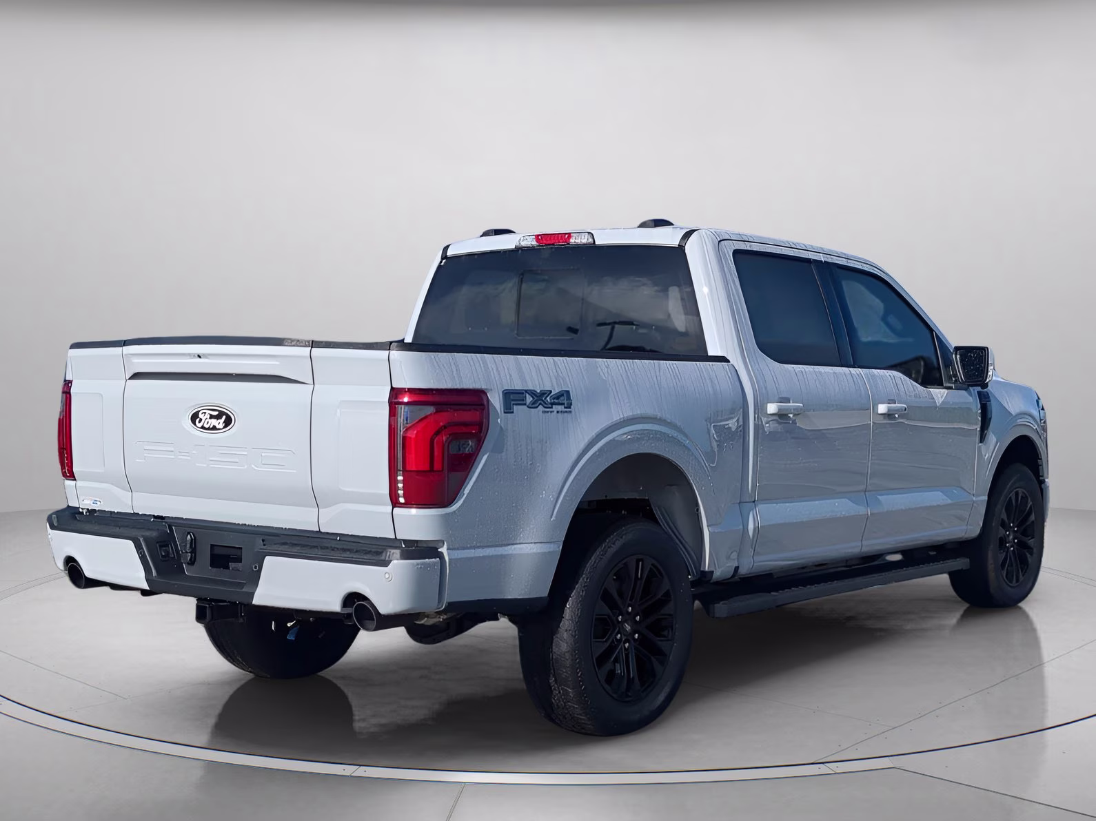 2026 Avalanche Ford F-150 LARIAT Crew Cab Pickup 4X4 Truck