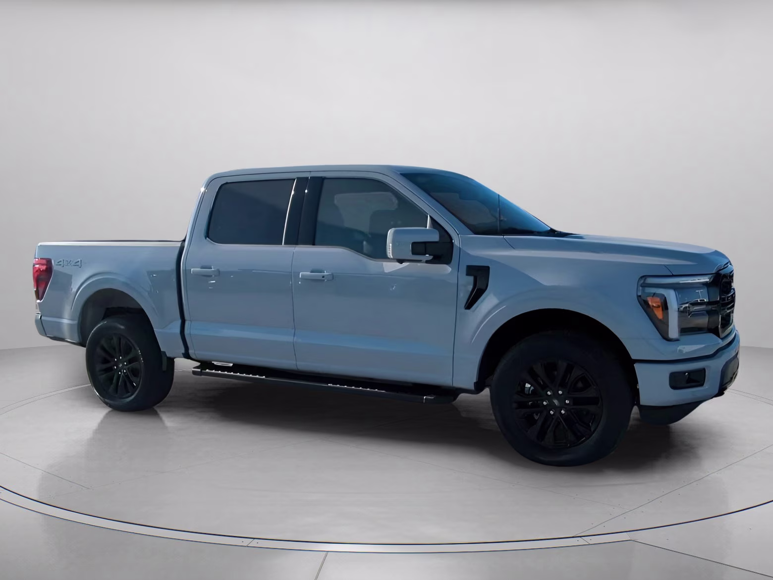2026 Avalanche Ford F-150 LARIAT Crew Cab Pickup 4X4 Truck