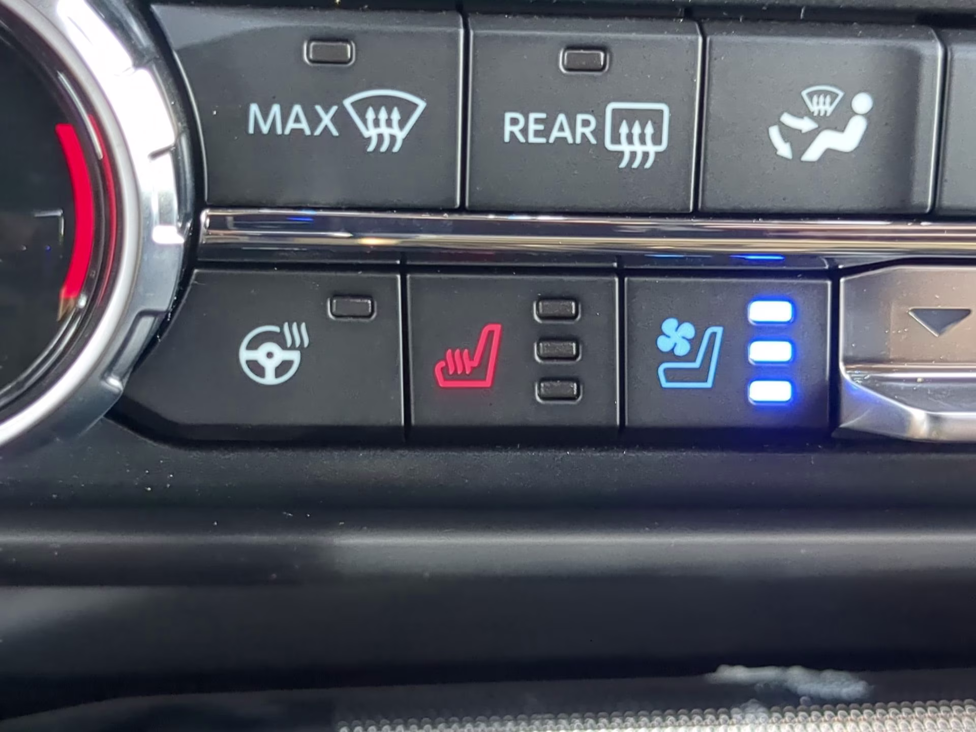 2026 Avalanche Ford F-150 LARIAT Crew Cab Pickup 4X4 Truck