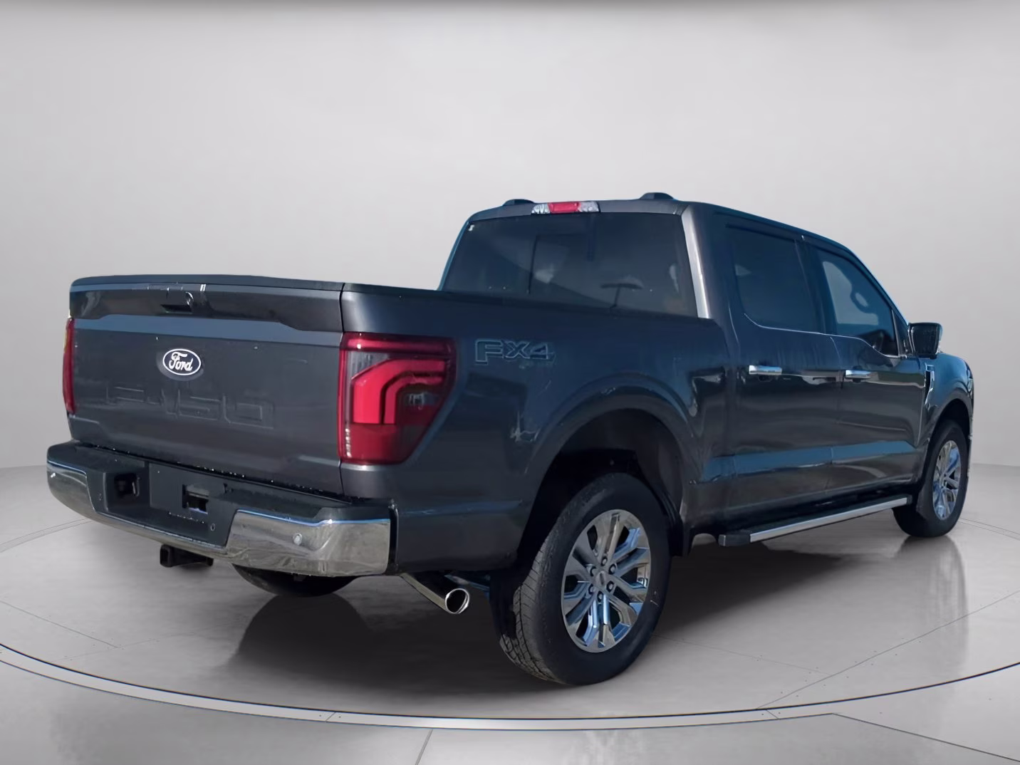 2026 Carbonized Gray Metallic Ford F-150 LARIAT Crew Cab Pickup 4X4 Truck