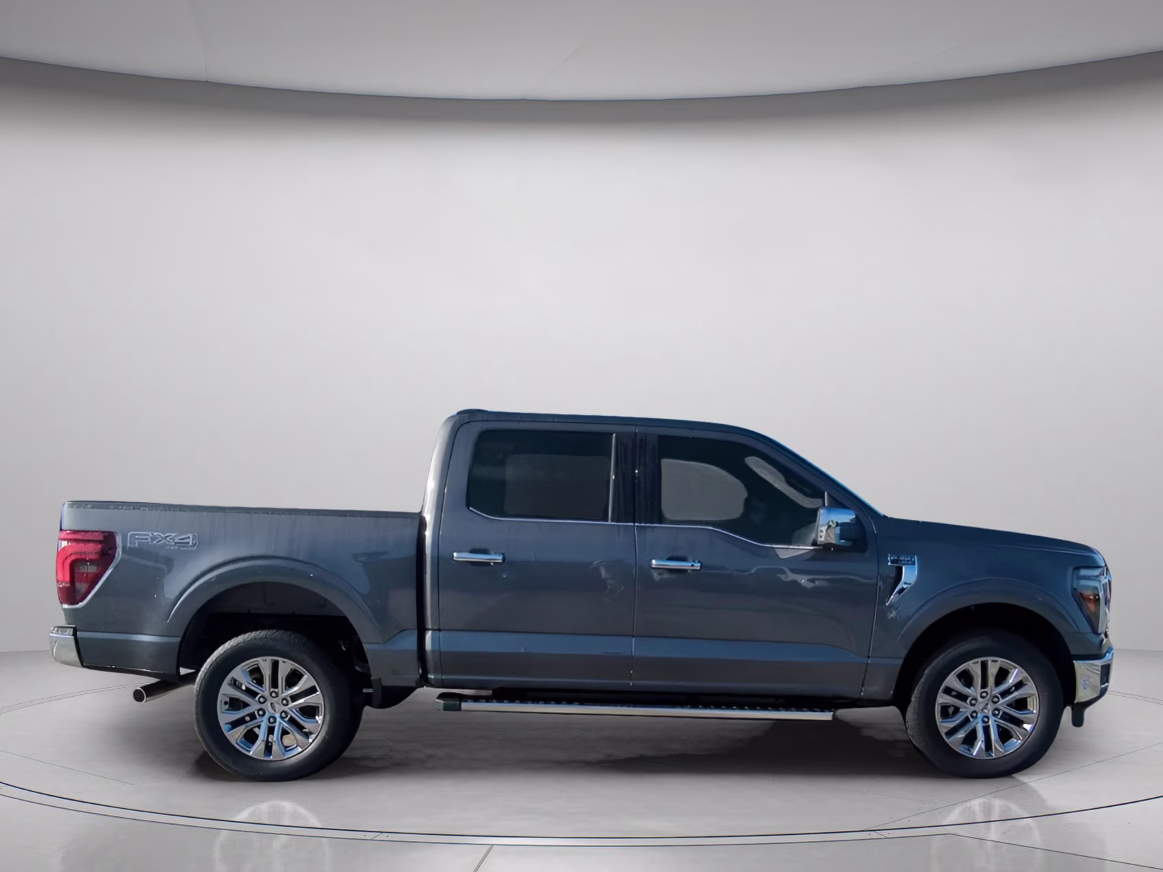 2026 Carbonized Gray Metallic Ford F-150 LARIAT Crew Cab Pickup 4X4 Truck